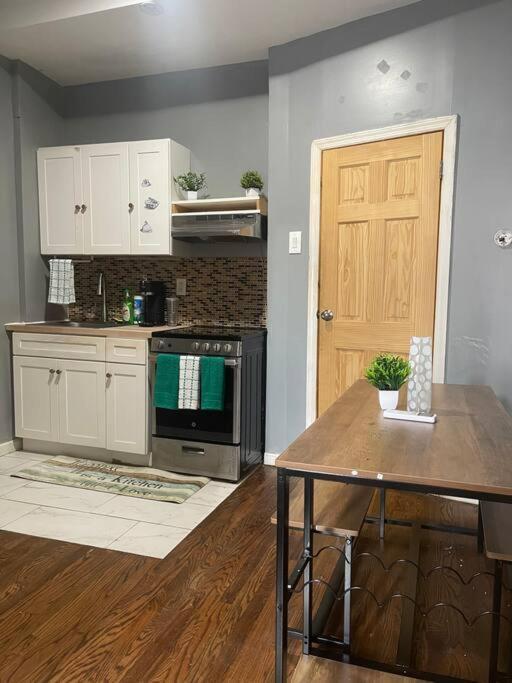 Cozy Studio Staycation - Brooklyn Close To Train Stations New York Exteriér fotografie