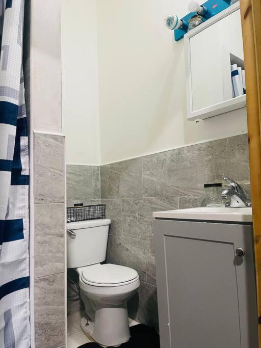 Cozy Studio Staycation - Brooklyn Close To Train Stations New York Exteriér fotografie
