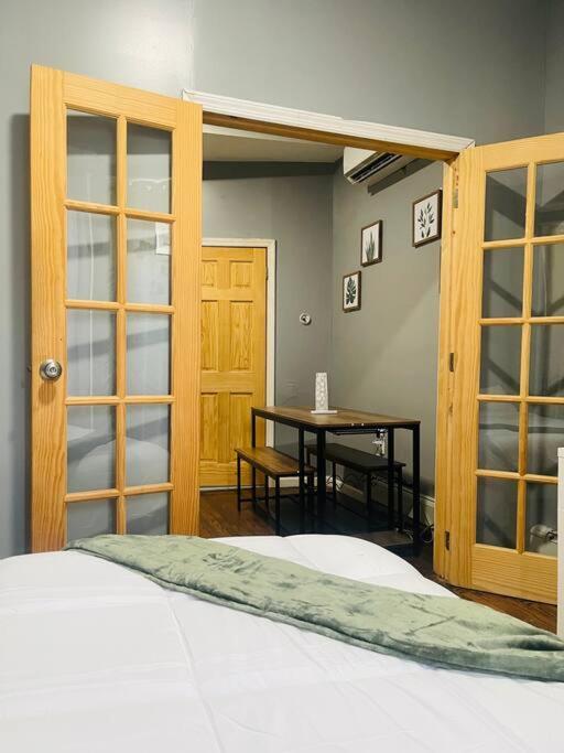 Cozy Studio Staycation - Brooklyn Close To Train Stations New York Exteriér fotografie
